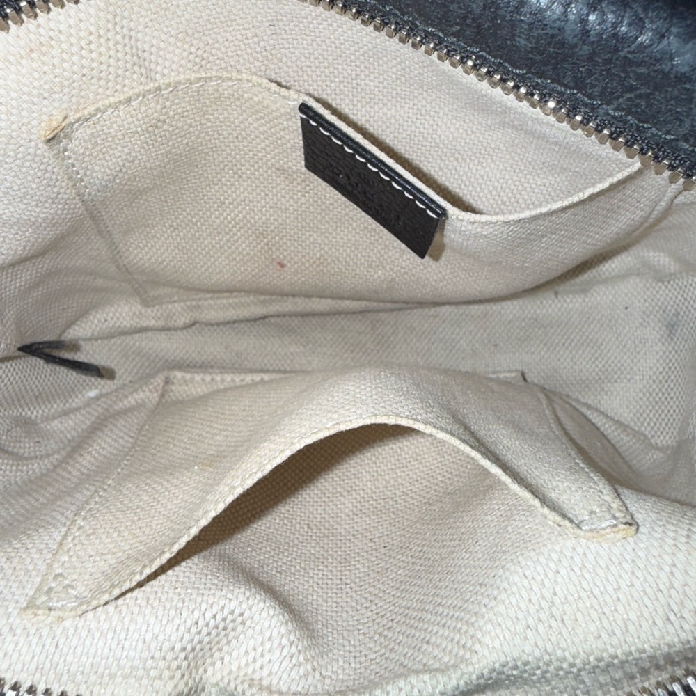 Gucci Bag - Picture 9 of 11